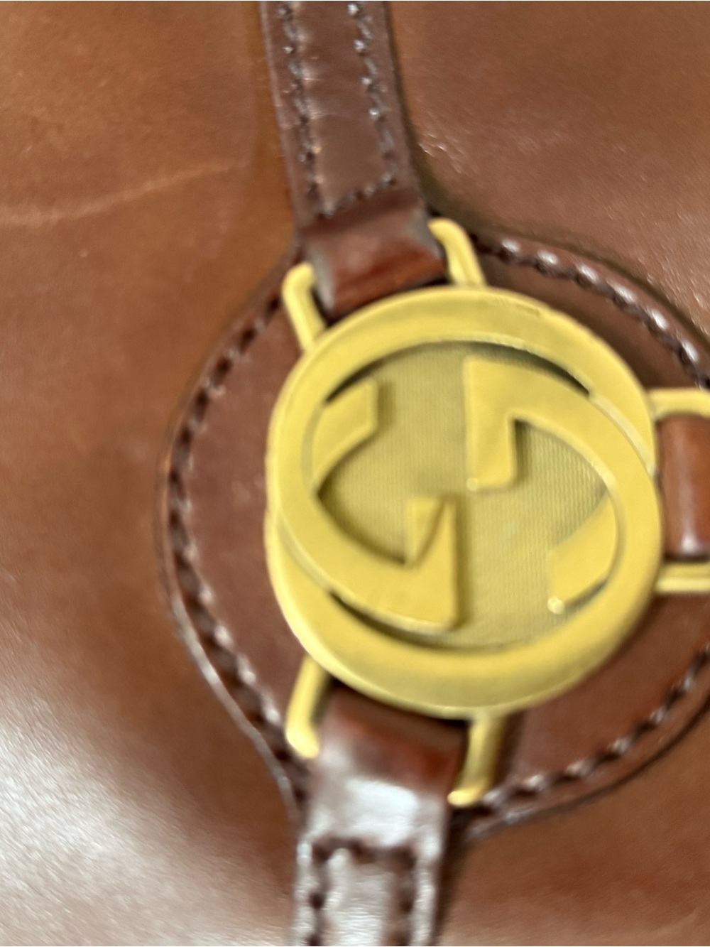 Gucci Brown Leather Crescent Shoulder Bag with Gold Emblem - Picture 3 of 4